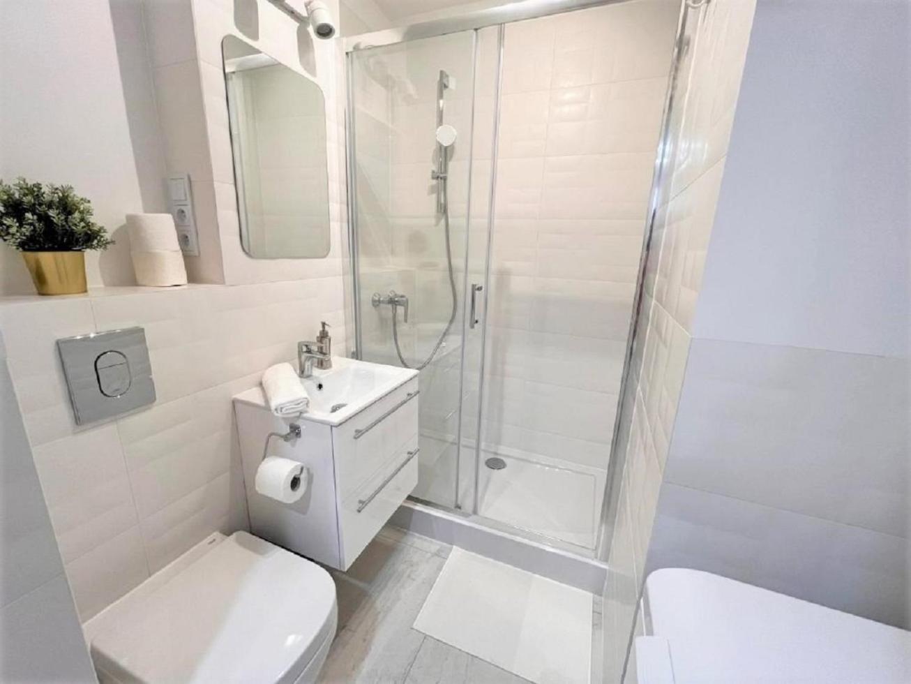 Labo Apartment Graniczna Варшава Екстериор снимка